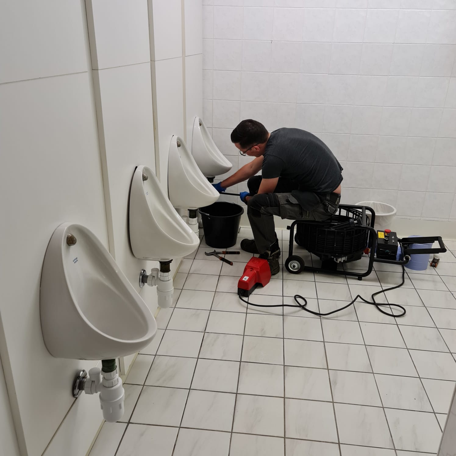 Battery Mini Cleaner in the field 1